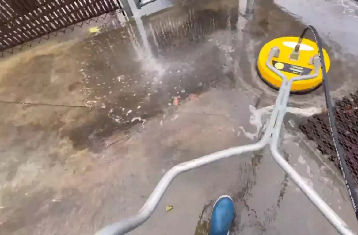 Dumpster Pad Cleaning service jacksonville