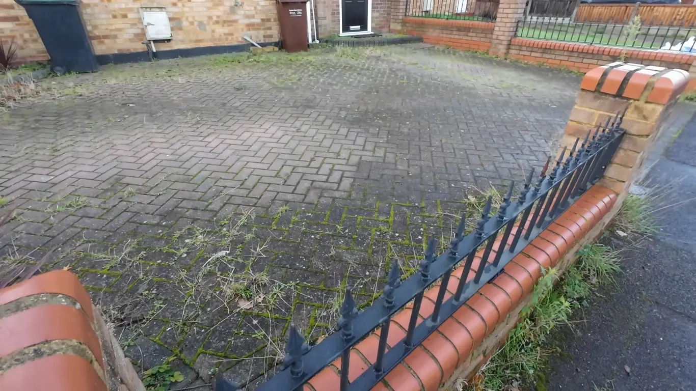 How to Identify Pressure Washing Is Required