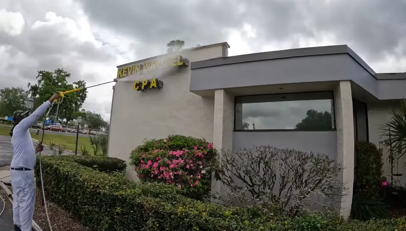 commercial Building Washing